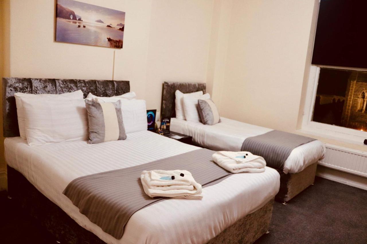 The New Alexandra Hotel 랜디드노 외부 사진