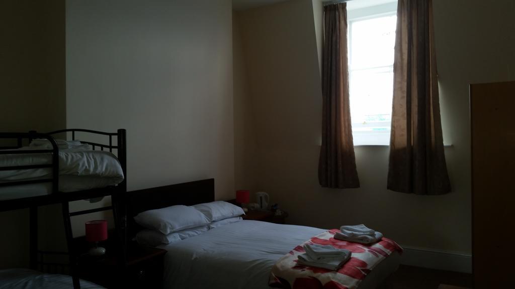 The New Alexandra Hotel 랜디드노 외부 사진